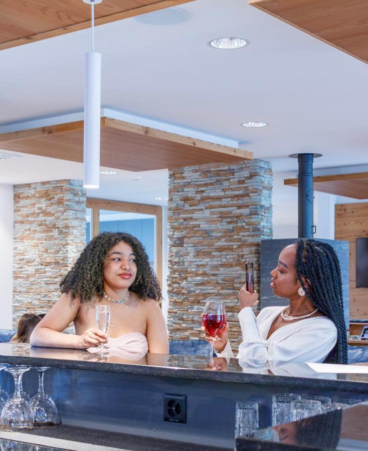 Boutique Hotel Corbetta - Spa 60M2 - La Montagne A 5 Minutes De L'Autoroute A12 Aux Paccots Sur Montreux - Nouveau Loft Familial - Profitez Du Lac Leman Et Des Montagnes En Meme Temps Les Paccots Exterior foto
